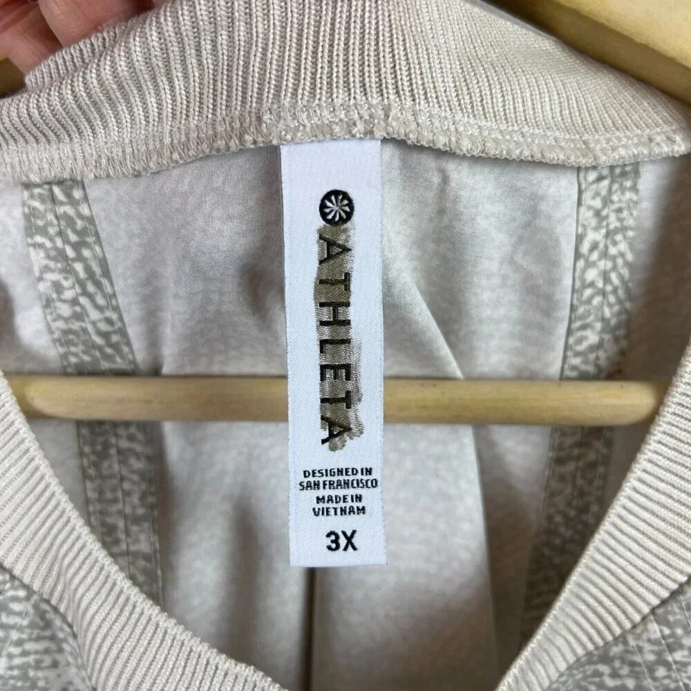 Athleta Zephyr Tank Top Size 3x Python Snake Prin… - image 4